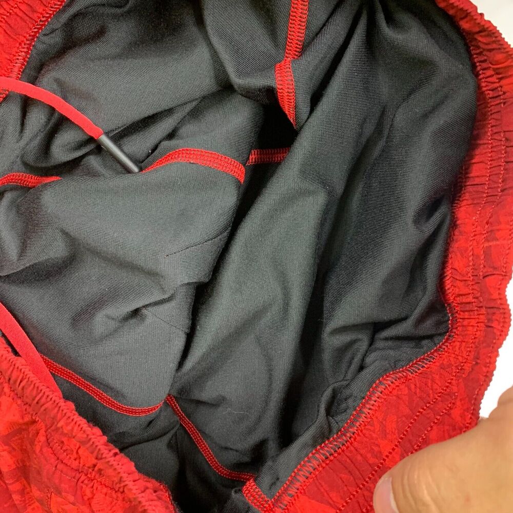 Lululemon Pace Breaker 9 Inch Shorts Mens L Red lined camo jungle - Picture 8 of 9